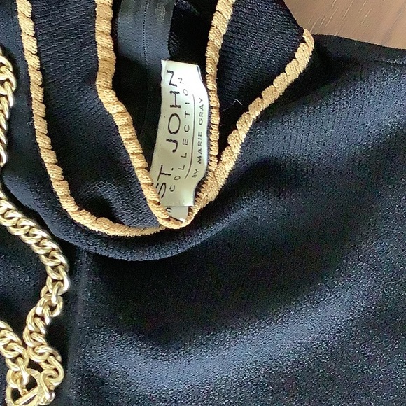 Gorgeous black and gold Knit Sweater Set by St.John 🖤🖤🖤🖤💛 - Picture 5 of 10